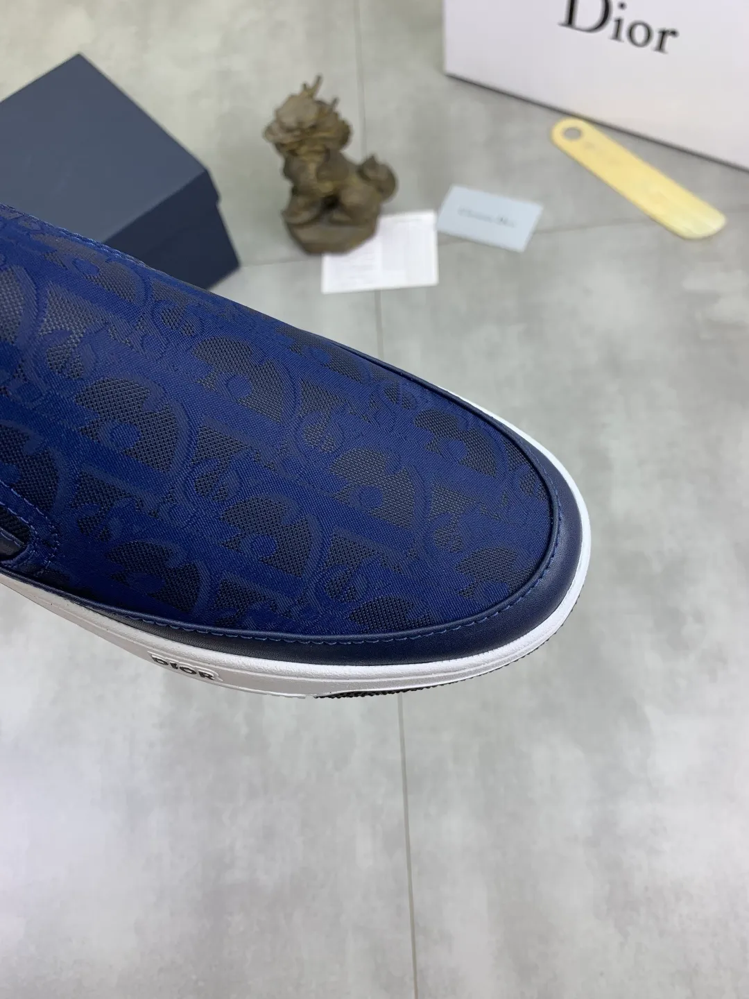 Men's Men's Shoes💰P400💰[New Style]🆘[Dior] 2025 Dior Original Lace-up Low-top Men's Shoes Classic casual shoes 🔥This model is the official flagship model with high quality and made by famous original designers. It is made of high-quality cowhide with original materials➕Comfortable and breathable mesh lining➕Pigskin insole. The perfect last shape and generous and fashionable design have attracted many consumers. Suitable for drivers to drive🚗. What you want is the highest quality in the market. Color: 4️⃣Color code number: 38--44 (45 customized)